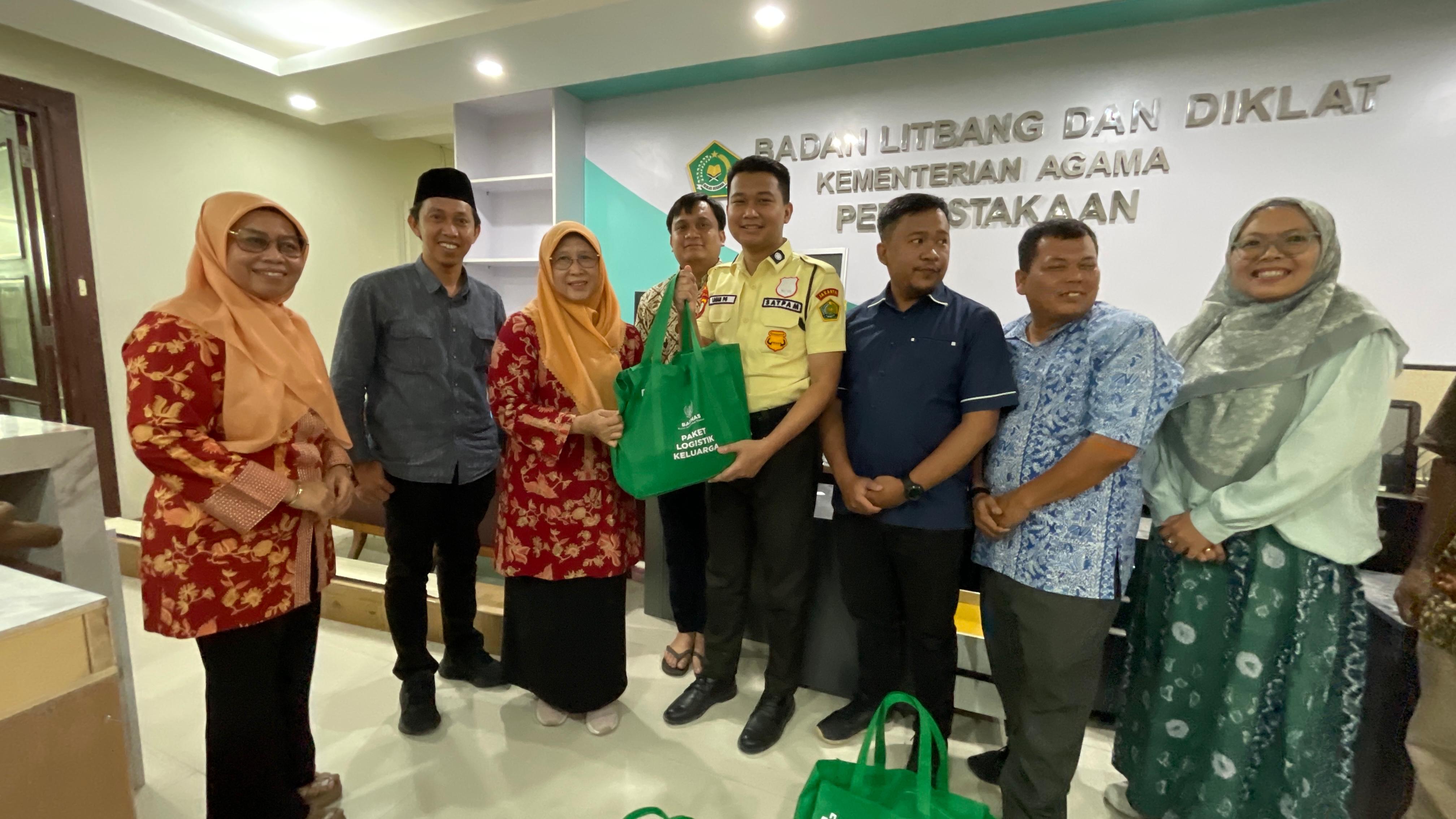 HAB Kemenag ke-79: DWP Balitbang Diklat Perkuat Solidaritas lewat Bantuan Sosial
