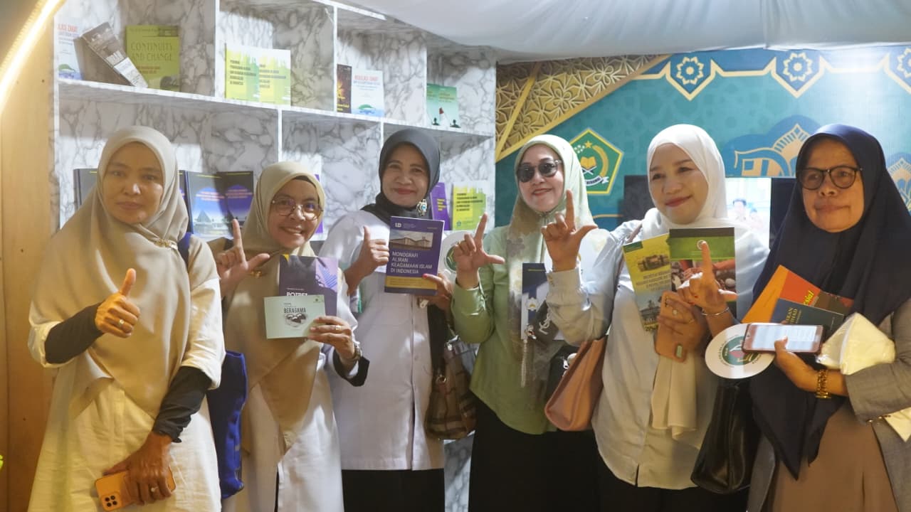 Pameran Perpustakaan Kemenag Diserbu Pengunjung STQH Nasional 2025, Buku Moderasi Beragama Jadi Incaran