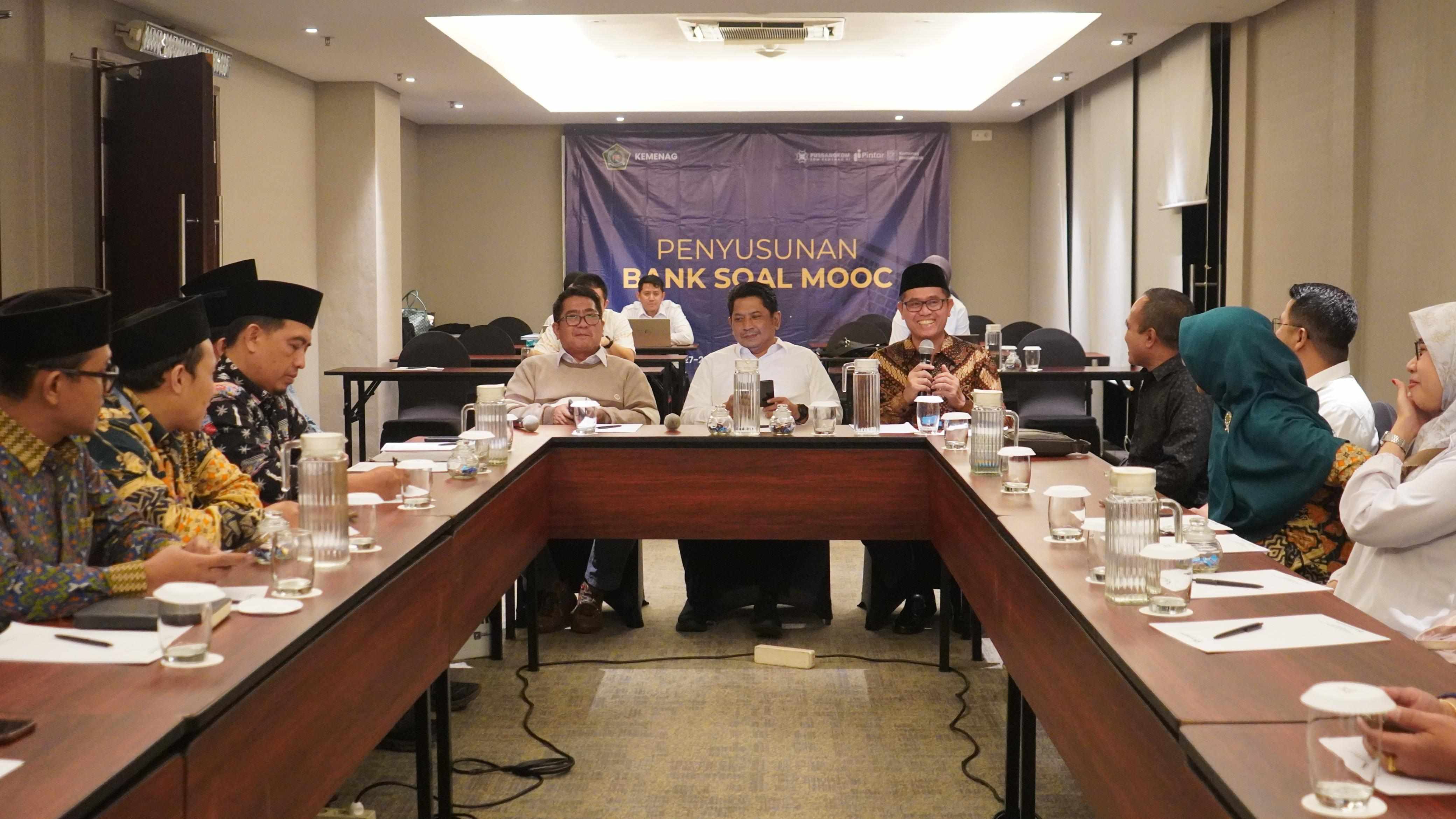 Perkuat Mutu Evaluasi, Pusbangkom SDM PK Susun Bank Soal MOOC